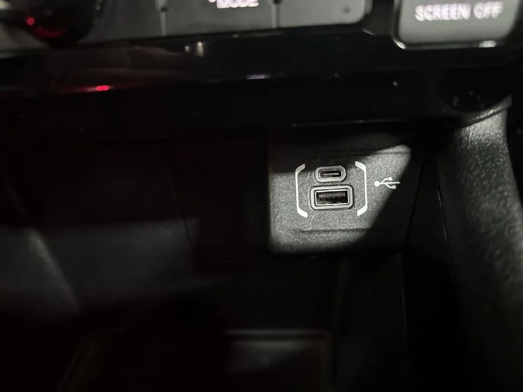 Used 2023 Diamond Black Jeep Limited image 32
