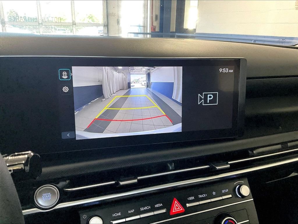 Used 2025 Silver Hyundai SE image 19