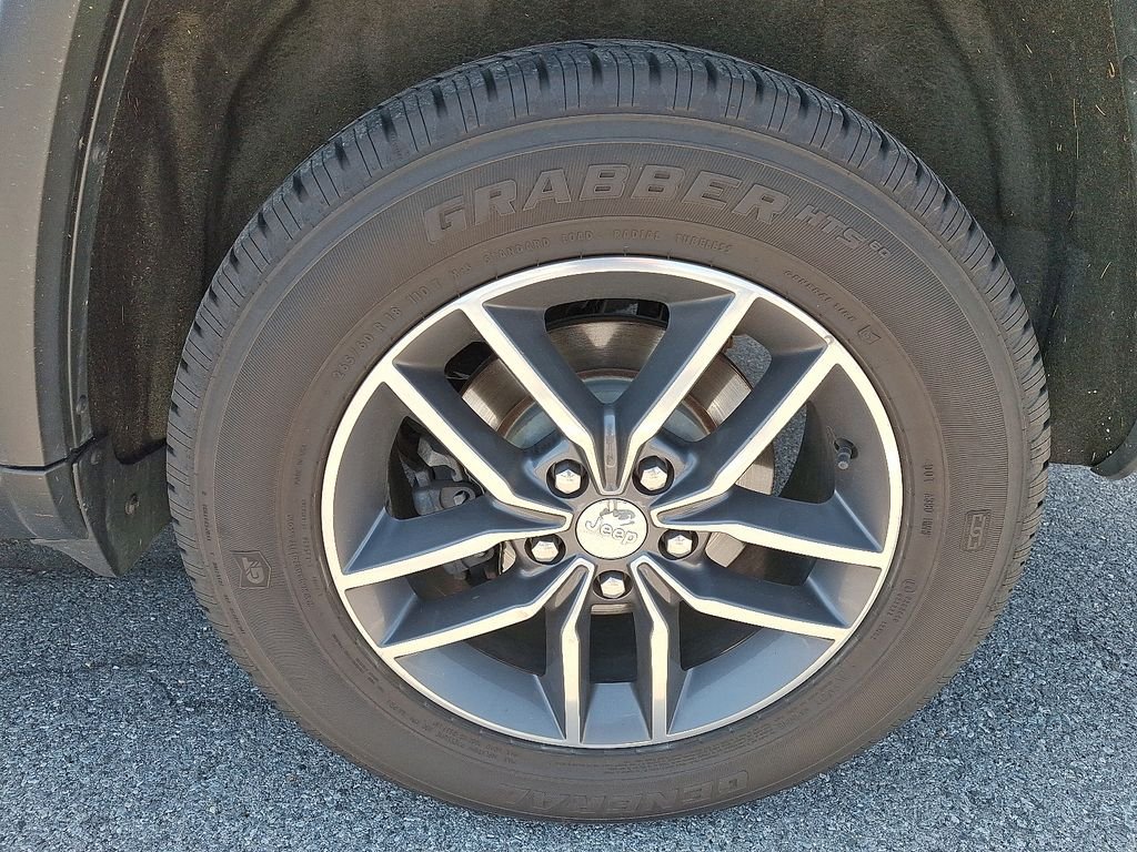 Used 2018 White Jeep Limited image 7