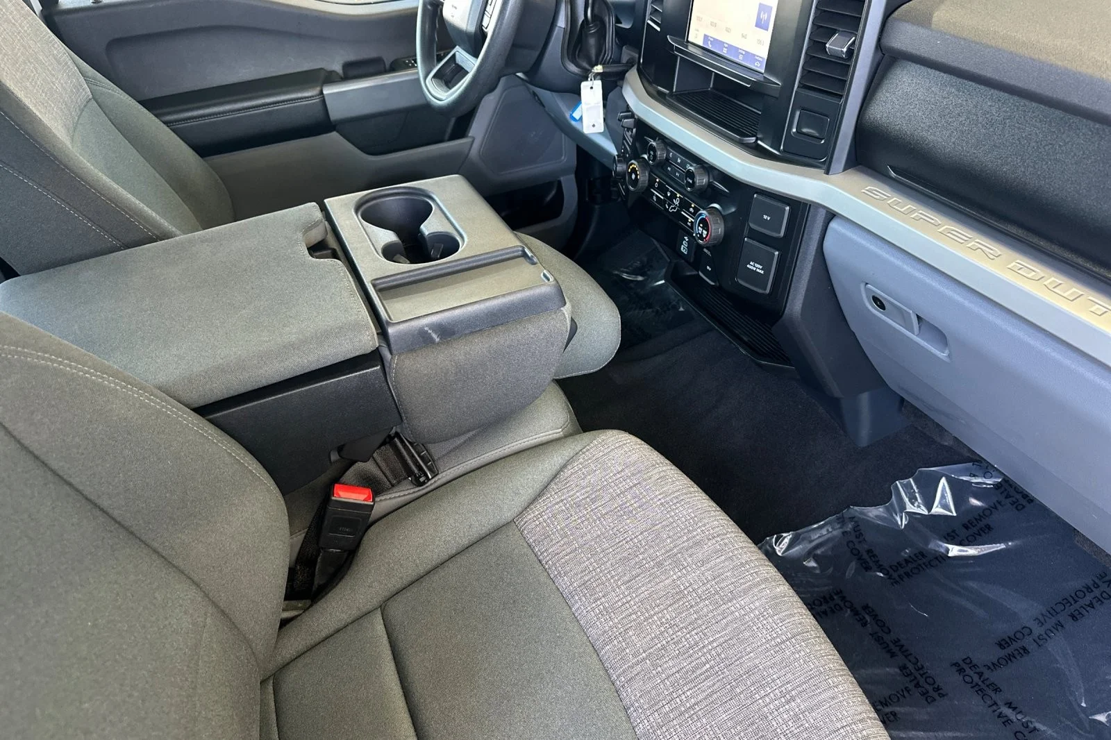 2024 Ford F-350 Super Duty XLT - Photo 14