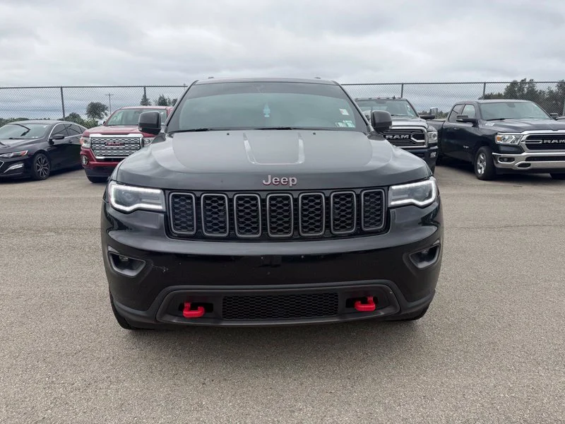 Used 2018 Black Jeep Trailhawk image 15