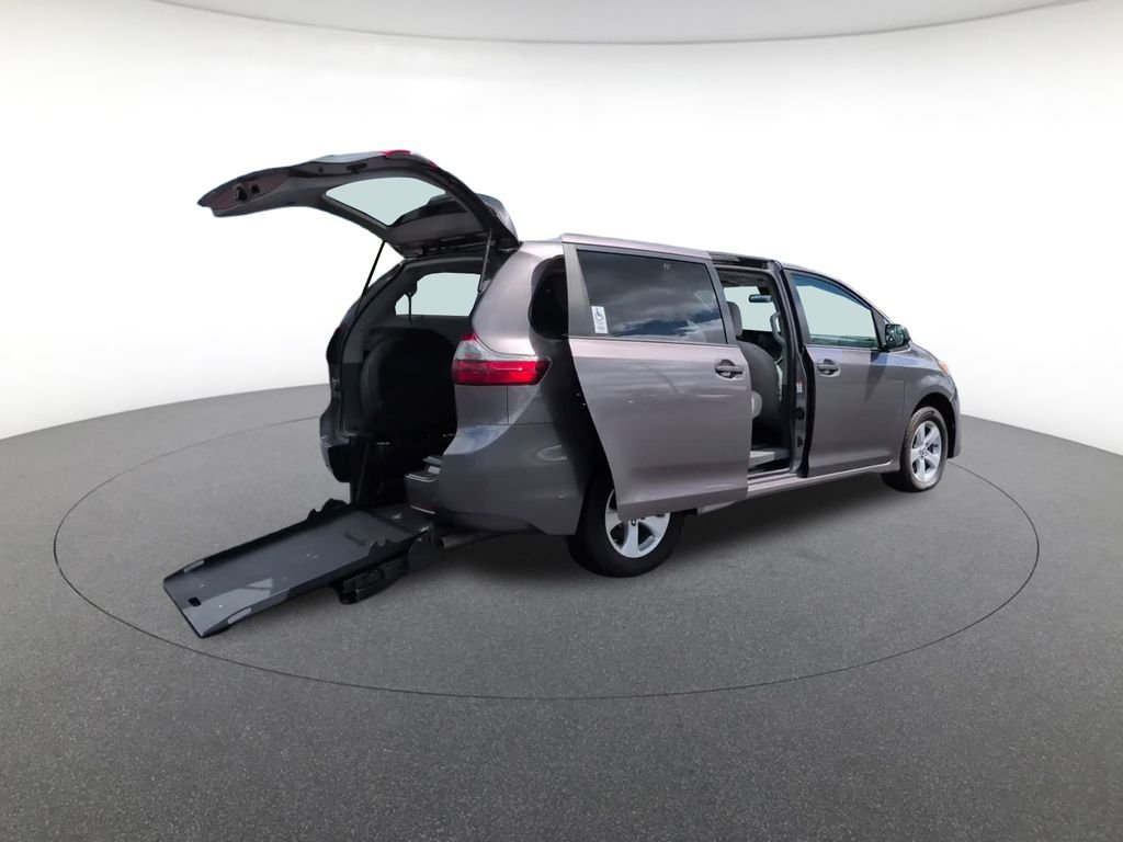 Used 2020 Gray Toyota L image 2