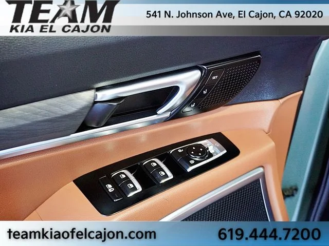 Used 2024 Green Kia SX X-Line AWD image 29