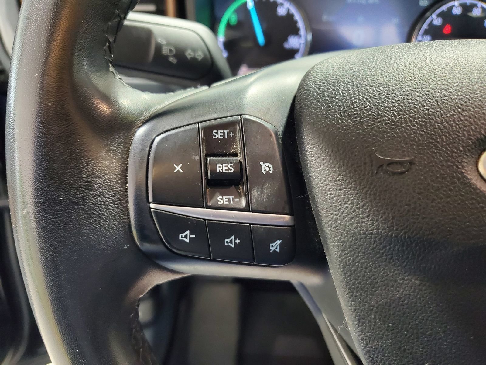 Used 2023 Black Ford Lariat image 20