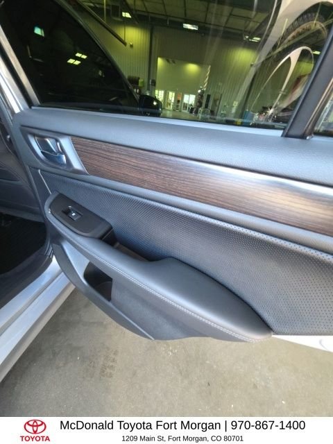 Used 2016 Silver Subaru 2.5i image 17