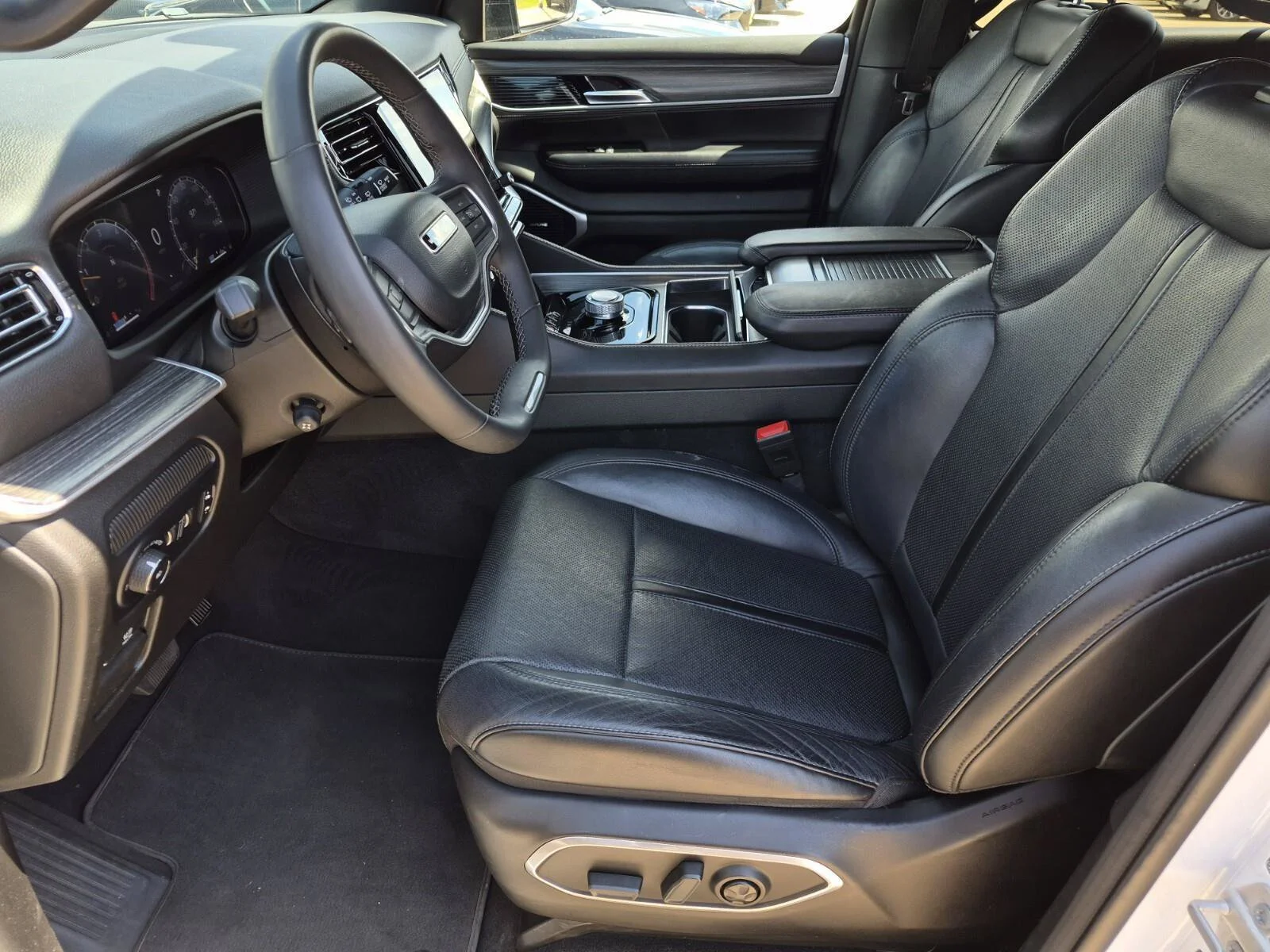Used 2024 Bright White Clearcoat Jeep Series II image 14