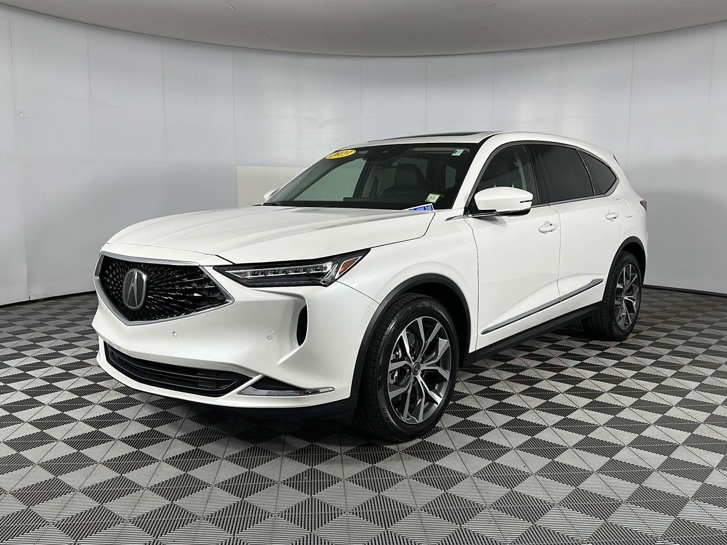 Used 2023 Platinum White Pearl Acura SH-AWD w/Tech image 3