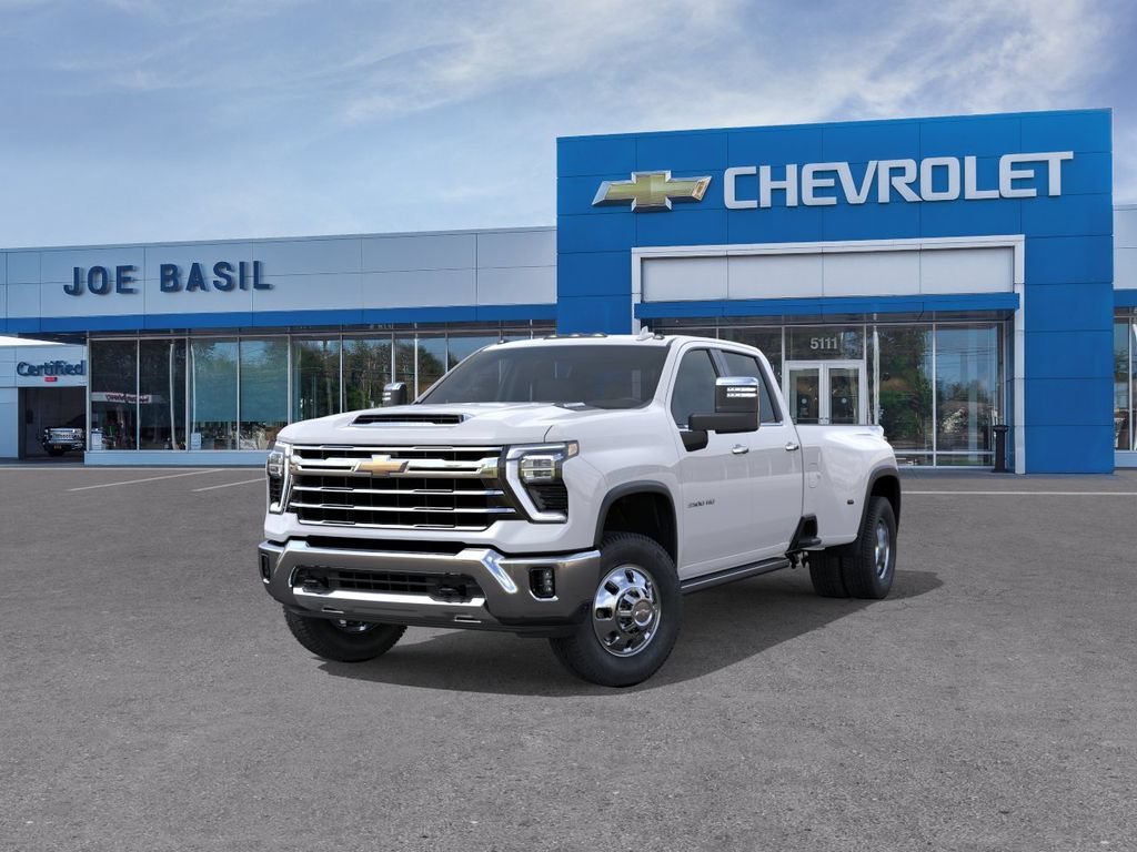 2026 Chevrolet Silverado 3500 HD LTZ - Photo 8