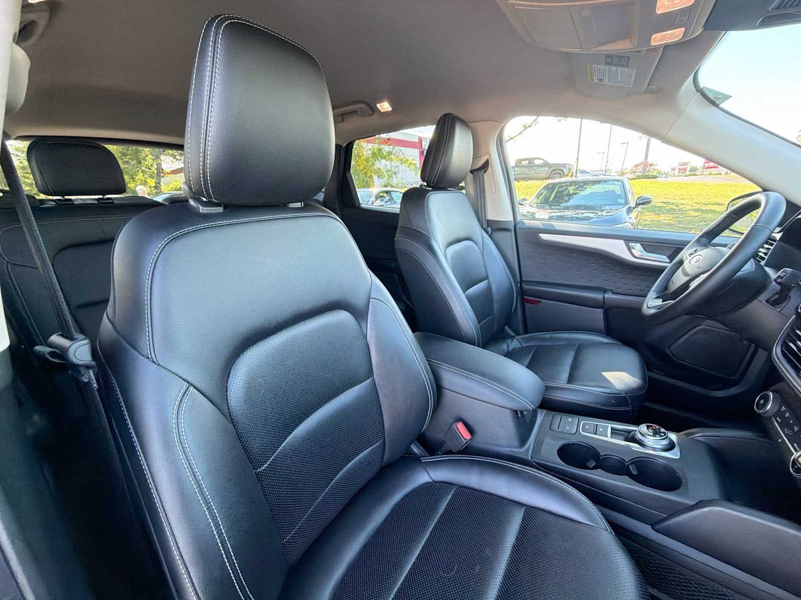 Used 2020 Blue Metallic Ford SEL image 17