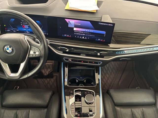 Used 2025 Gray BMW xDrive50e image 21
