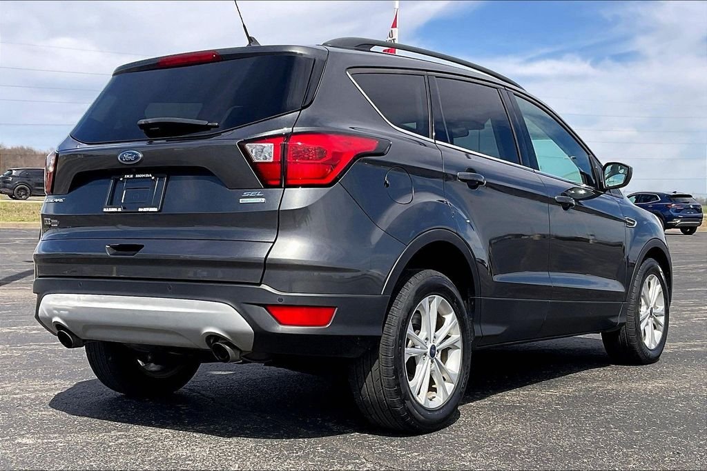 Used 2019 Ford Escape SEL with VIN 1FMCU0HD0KUB78362 for sale in Marion, IL