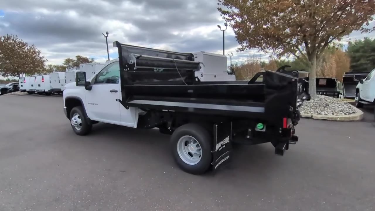 2025 Chevrolet Silverado 3500 HD Work Truck - Photo 38