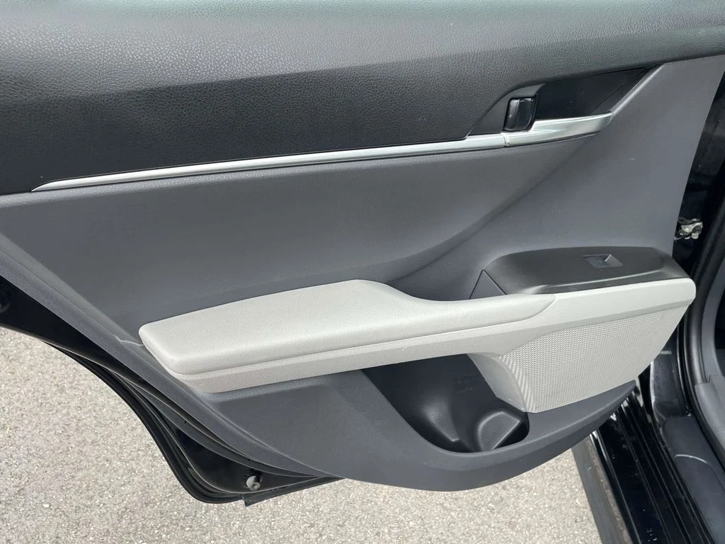 Used 2022 Black Toyota SE image 11