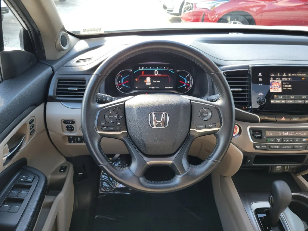 Used 2020 White Honda EX-L image 26