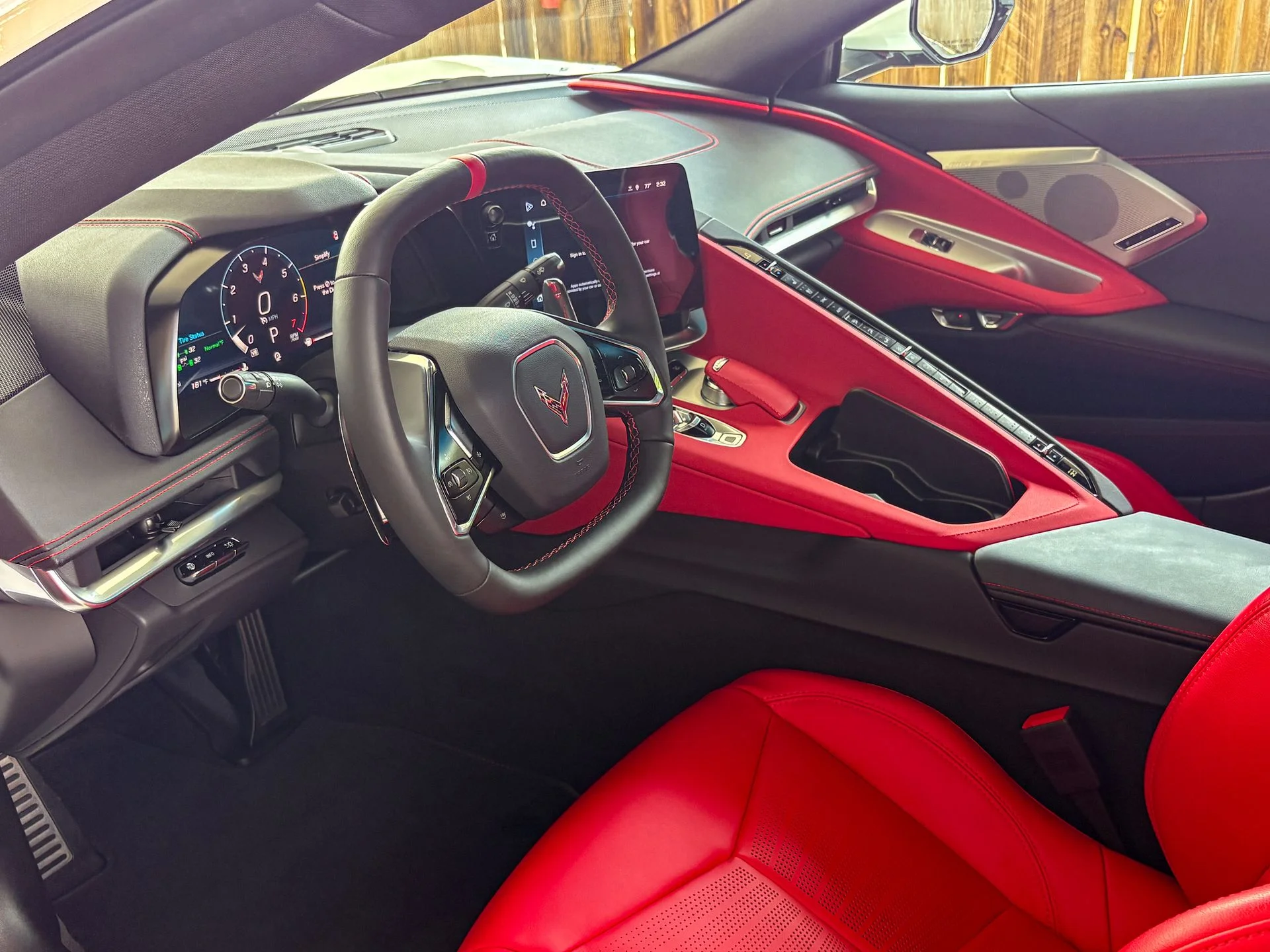 Used 2024 White Chevrolet Stingray image 2