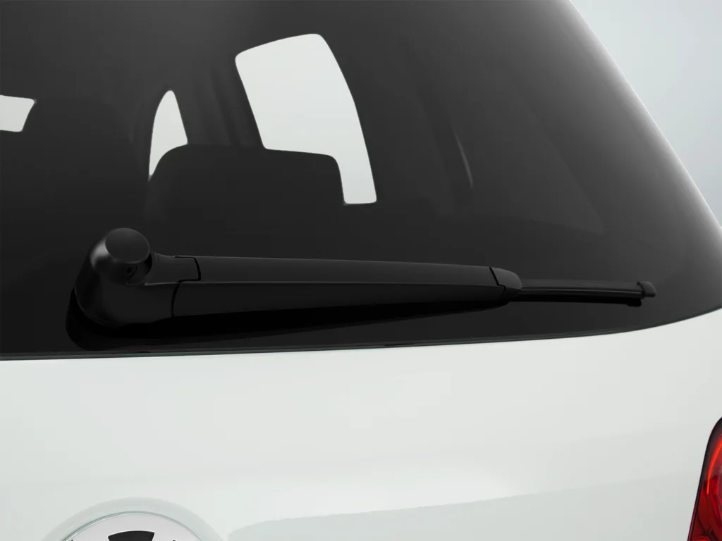 Used 2011 White Volkswagen S image 35