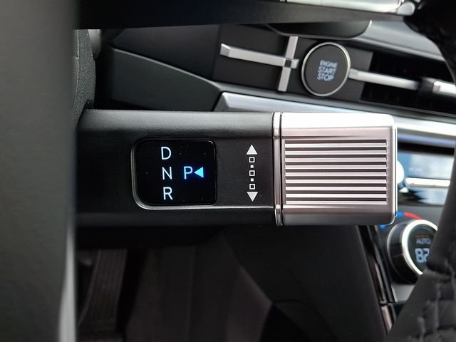 2026 Hyundai Santa Fe Limited - Photo 15