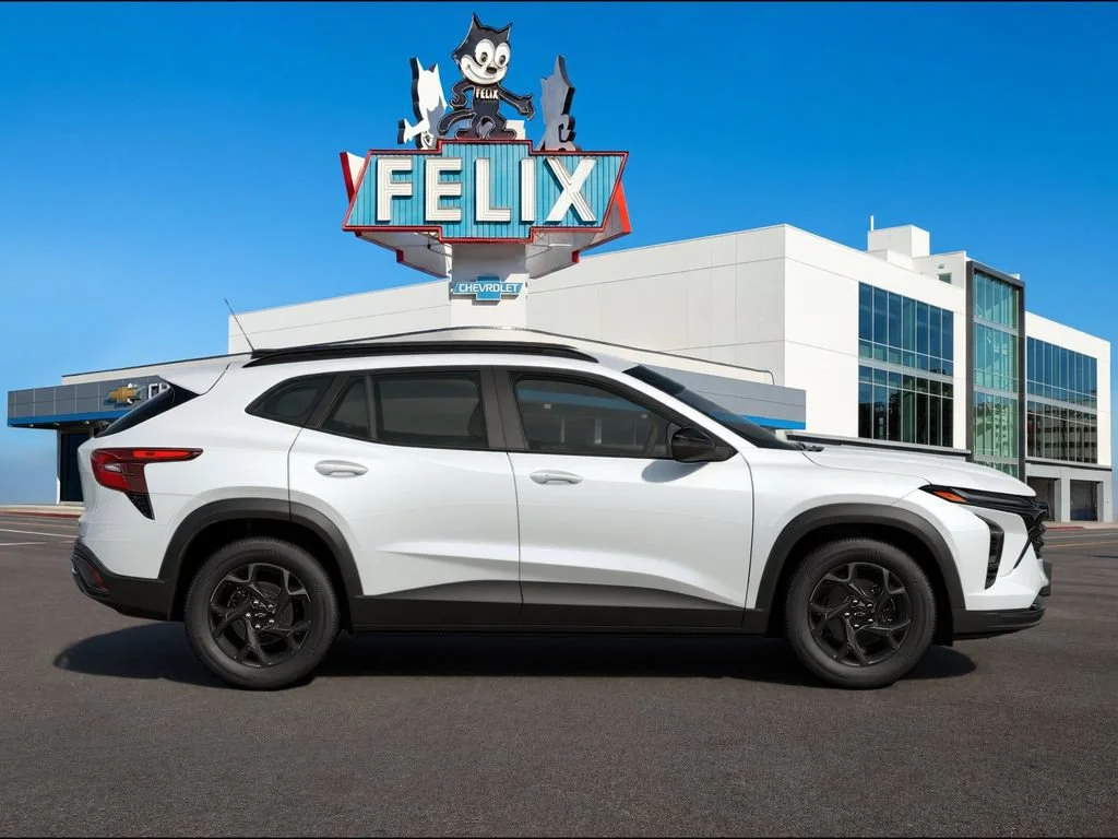 New 2026 Summit White Chevrolet LT image 3