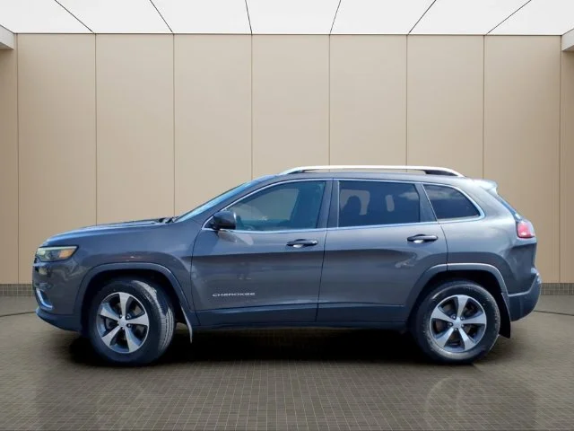 Used 2019 Gray Jeep Limited image 16