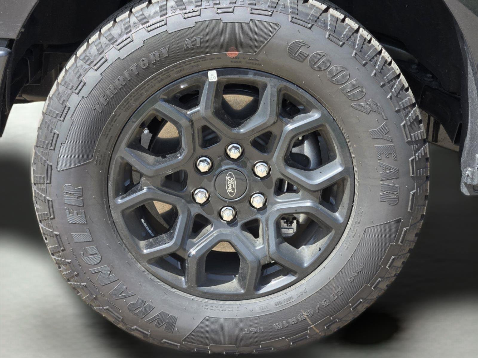 New 2026 Agate Black Metallic Ford XLT image 7