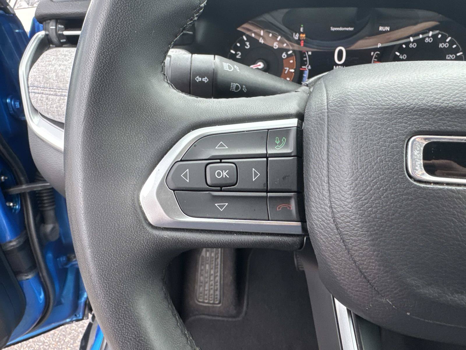 Used 2024 Blue Jeep Latitude image 23