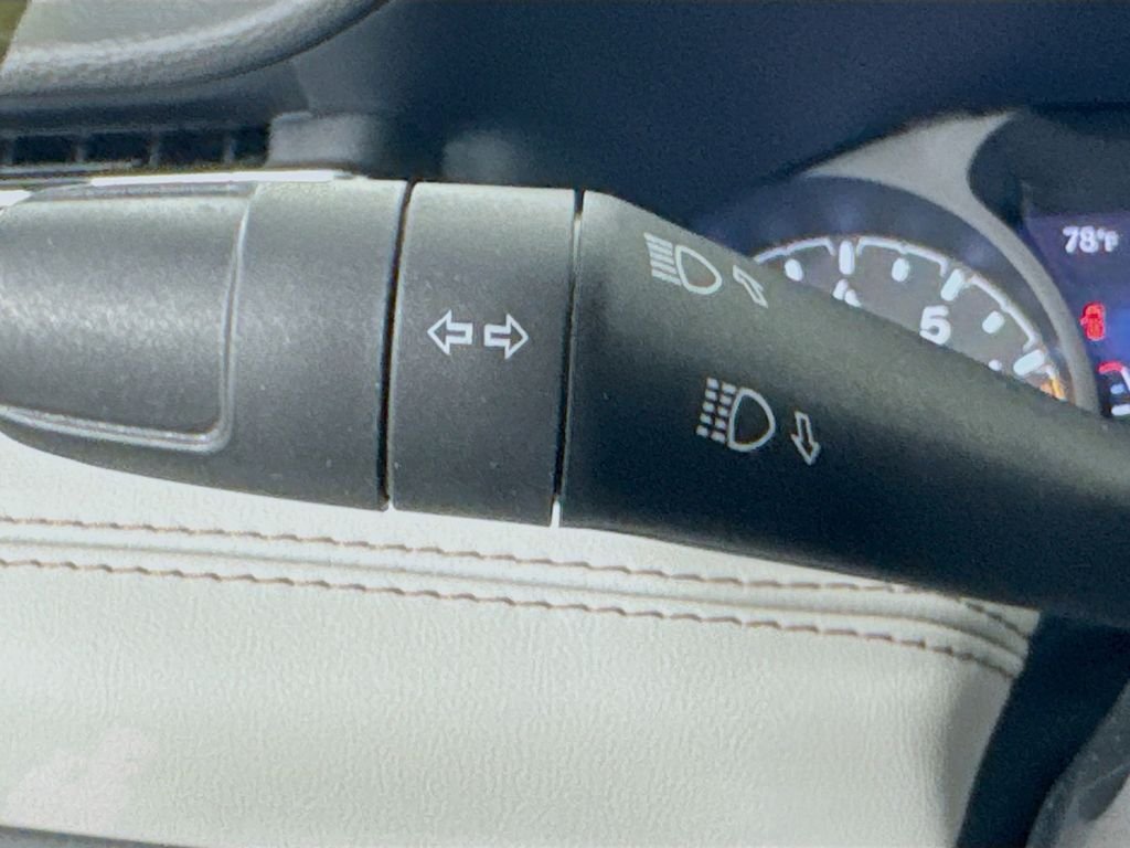 2025 Jeep Compass Limited - Photo 13