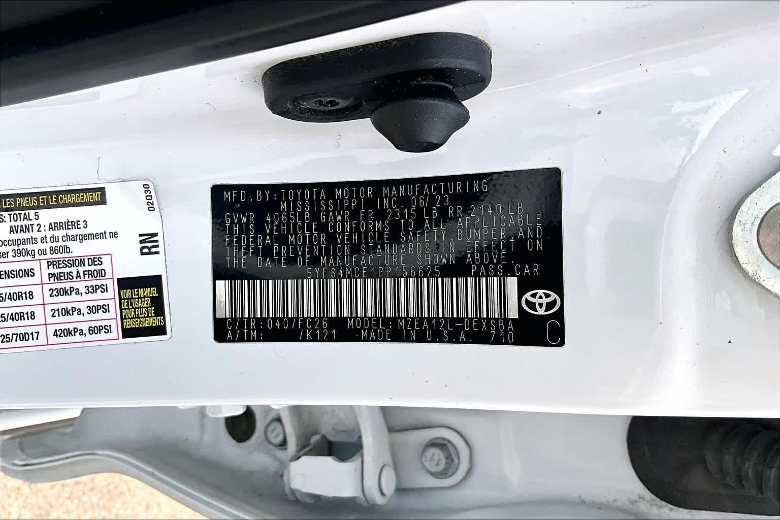 Used 2023 Ice Cap Toyota SE image 33