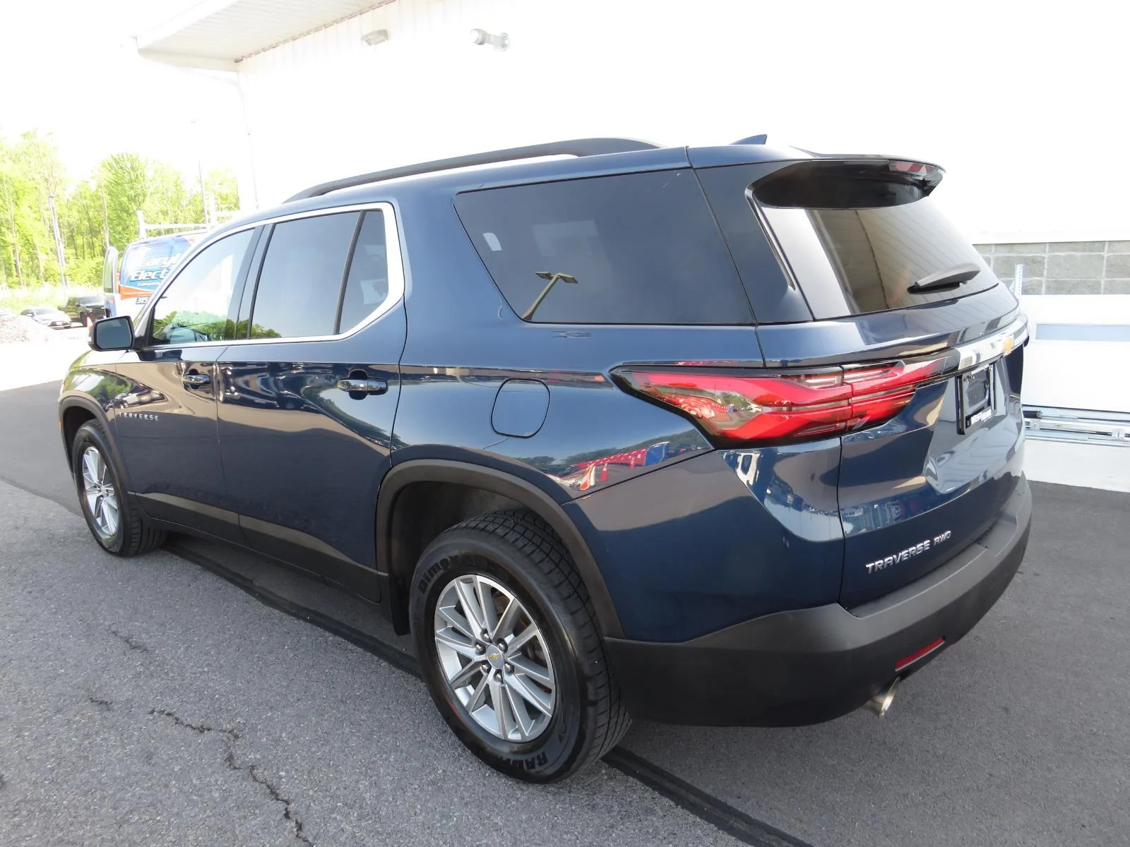 Used 2023 Northsky Blue Metallic Chevrolet LT Cloth image 17