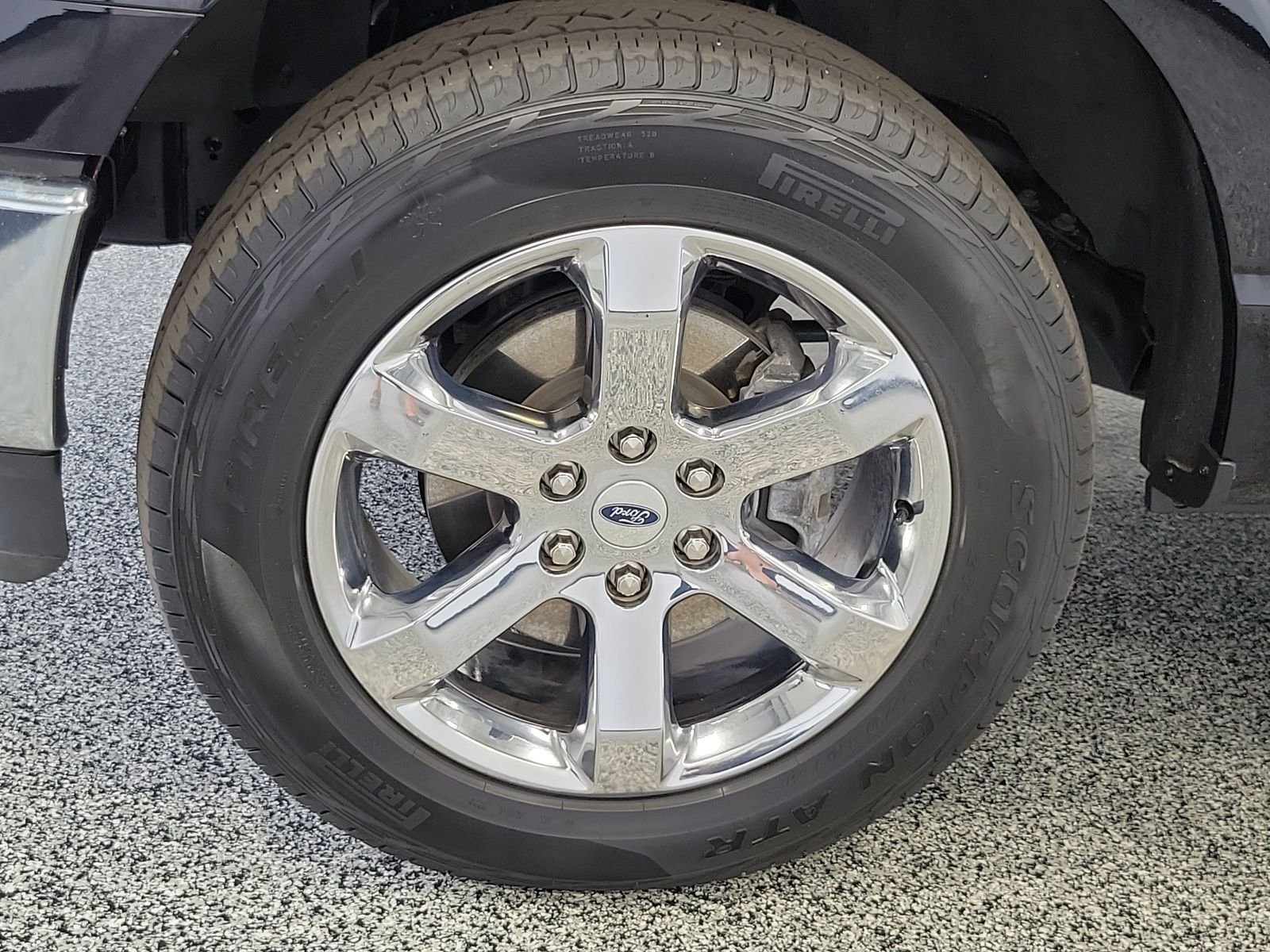 Used 2023 Black Ford XLT image 5
