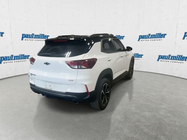 Used 2022 Summit White Chevrolet RS image 10