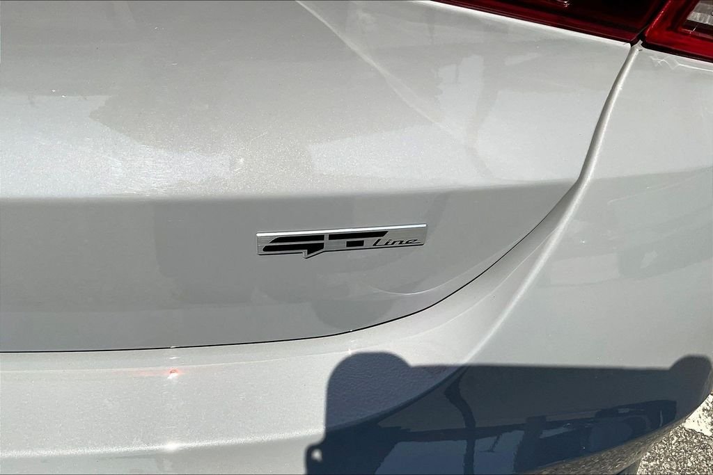 Used 2024 Wolf Gray Kia GT-Line image 24