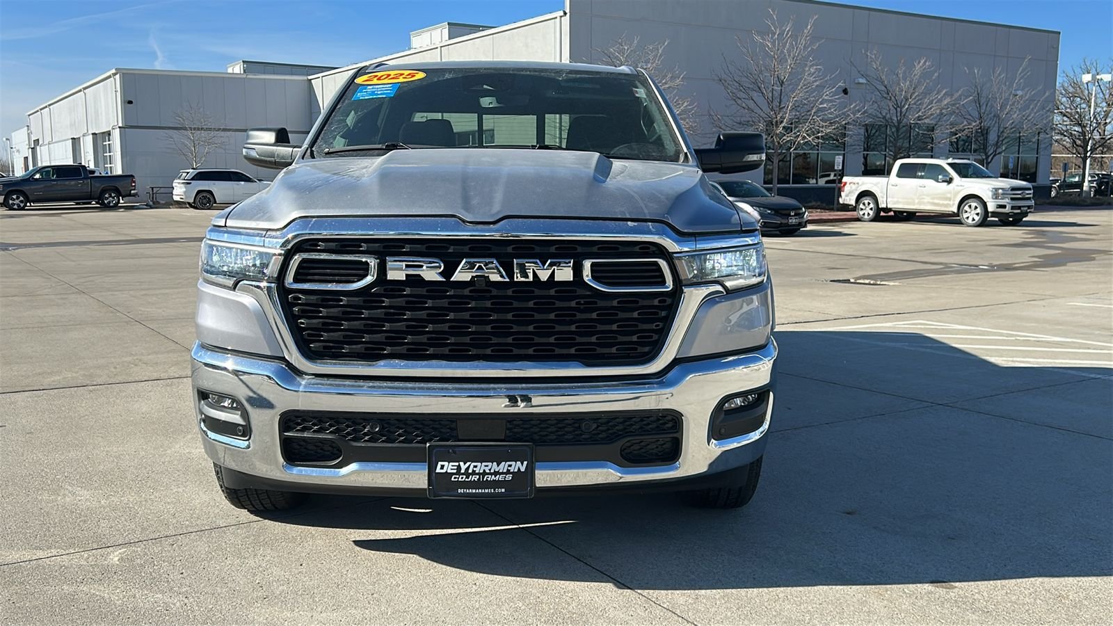 New 2025 Billet Silver Metallic Clear-Coat Exterior Paint RAM Big Horn/Lone Star image 8