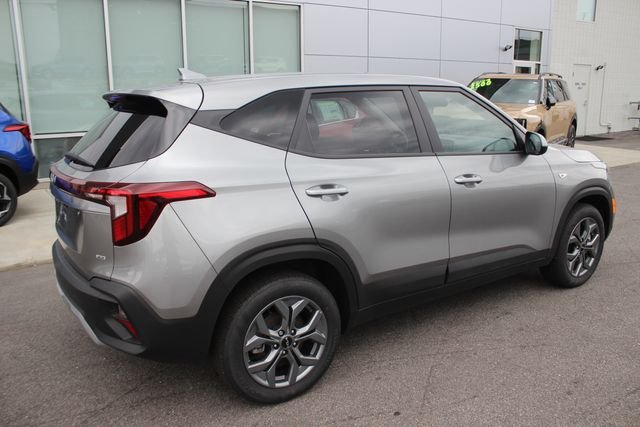 Used 2025 Gray Kia LX image 29