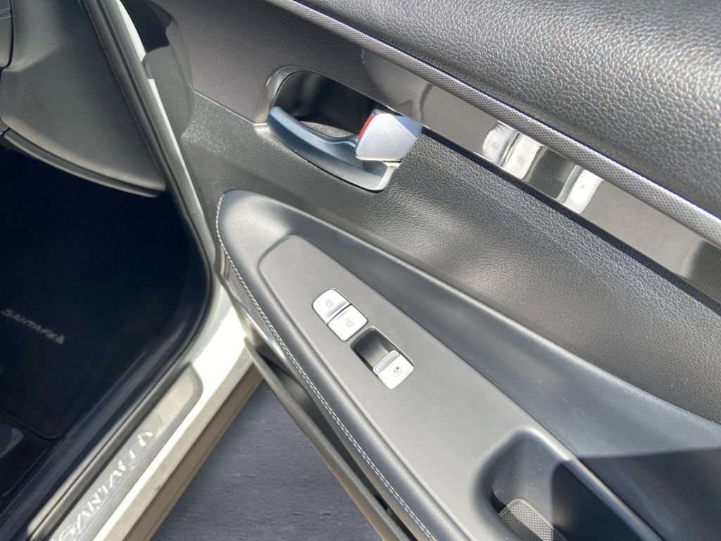 Used 2023 Gray Hyundai Calligraphy image 13