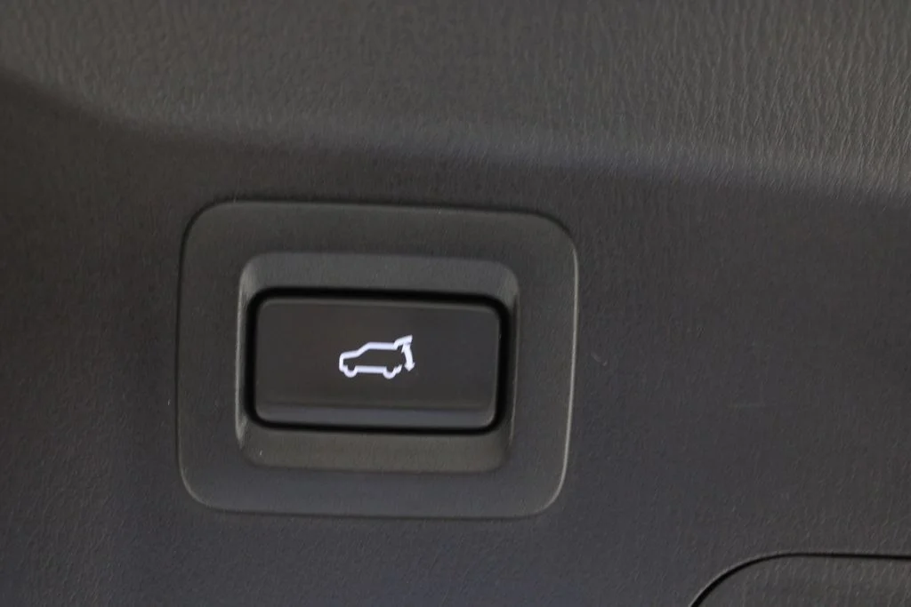 Used 2021 Gray Mazda Carbon Edition image 17