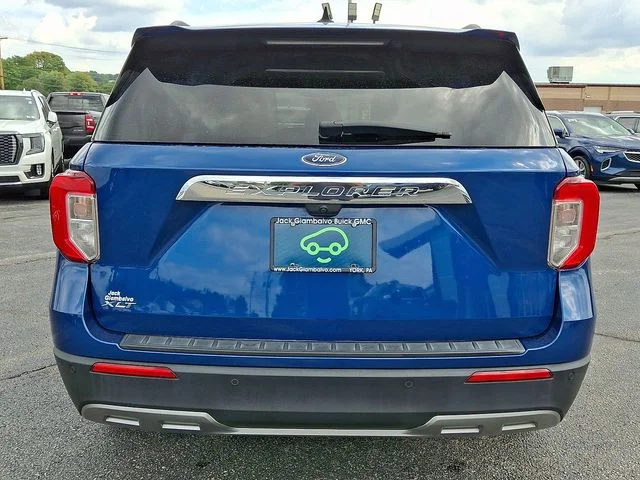 Used 2023 Blue Ford XLT image 5