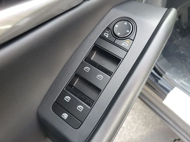 New 2026 Jet Black Mica Mazda 2.5 S Preferred AWD image 11