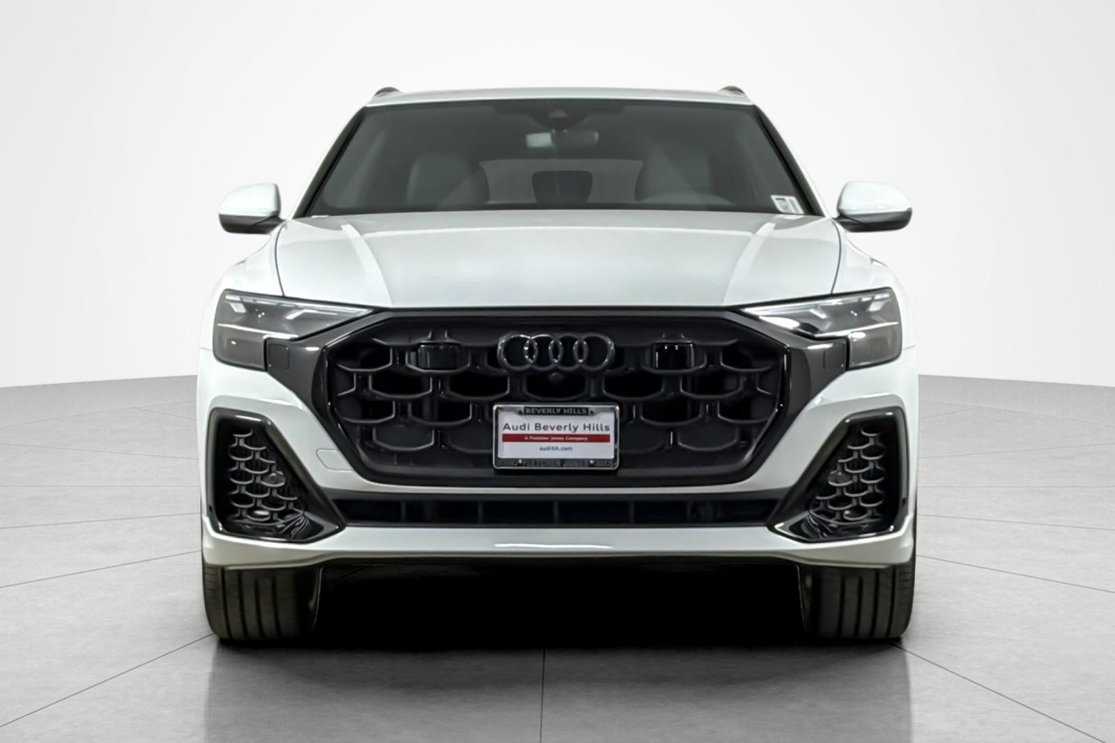 Used 2025 Carrara White Audi Premium Plus 55 TFSI quattro image 8
