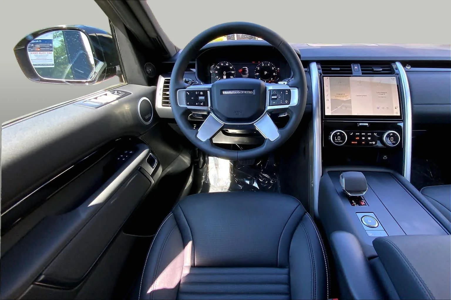 Pre-Owned 2025 Land Rover Discovery S