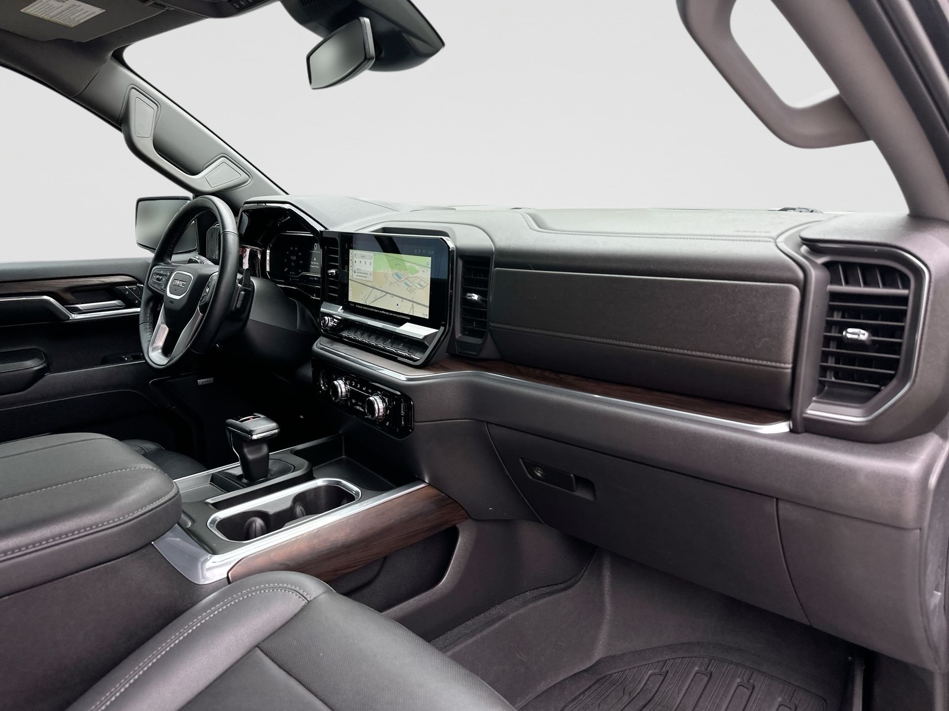 2023 GMC Sierra 1500 SLT - Photo 29