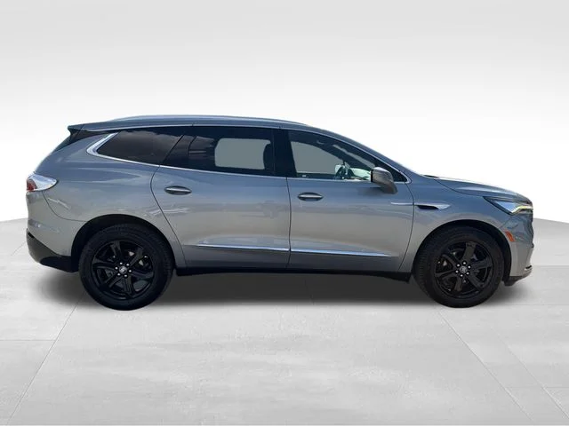 Used 2023  Buick Essence image 7