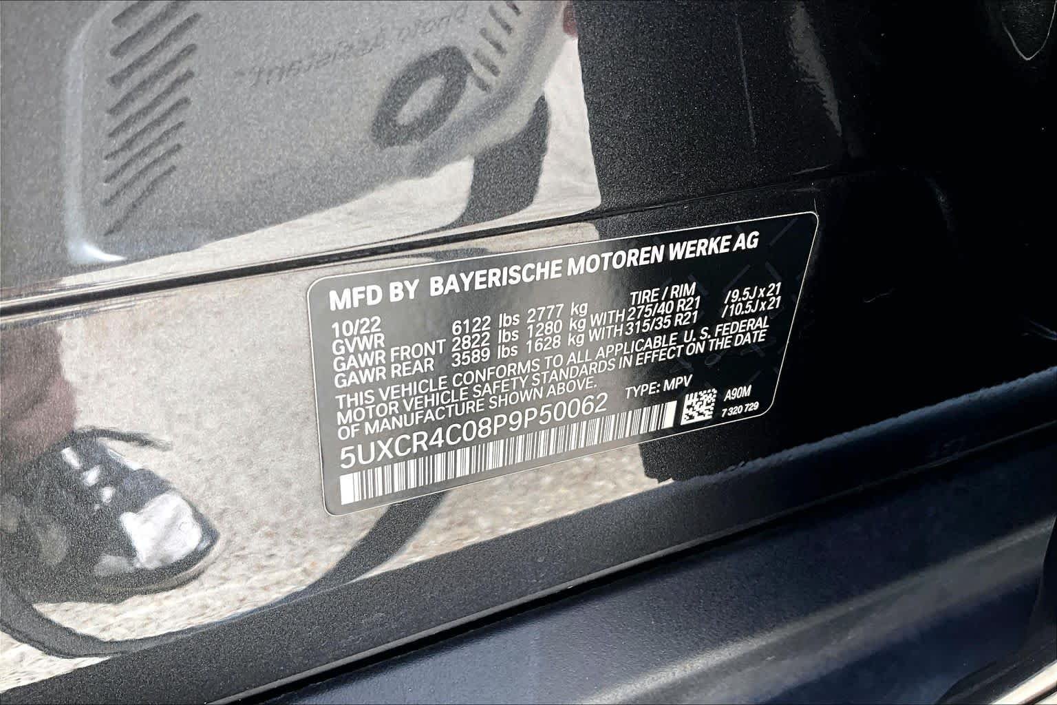 Used 2023 Dark Graphite Metallic BMW sDrive40i image 34