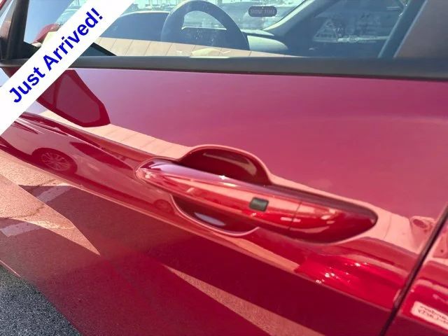Used 2022 Red Hyundai Blue image 13