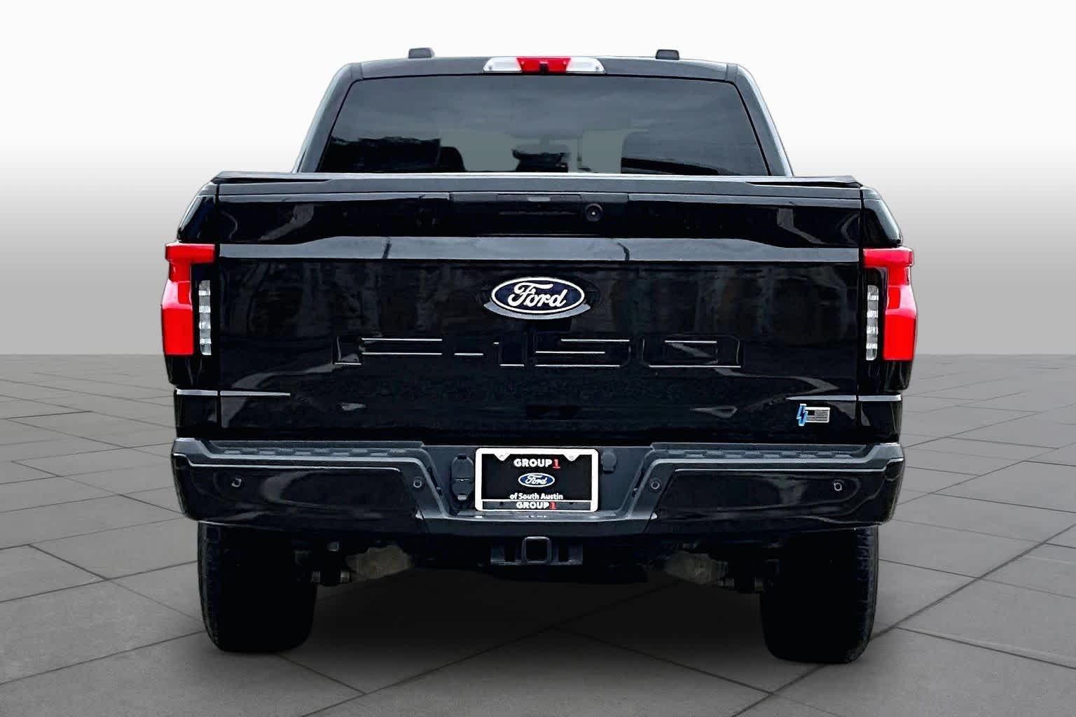 Used 2025 Agate Black Metallic Ford Flash image 4