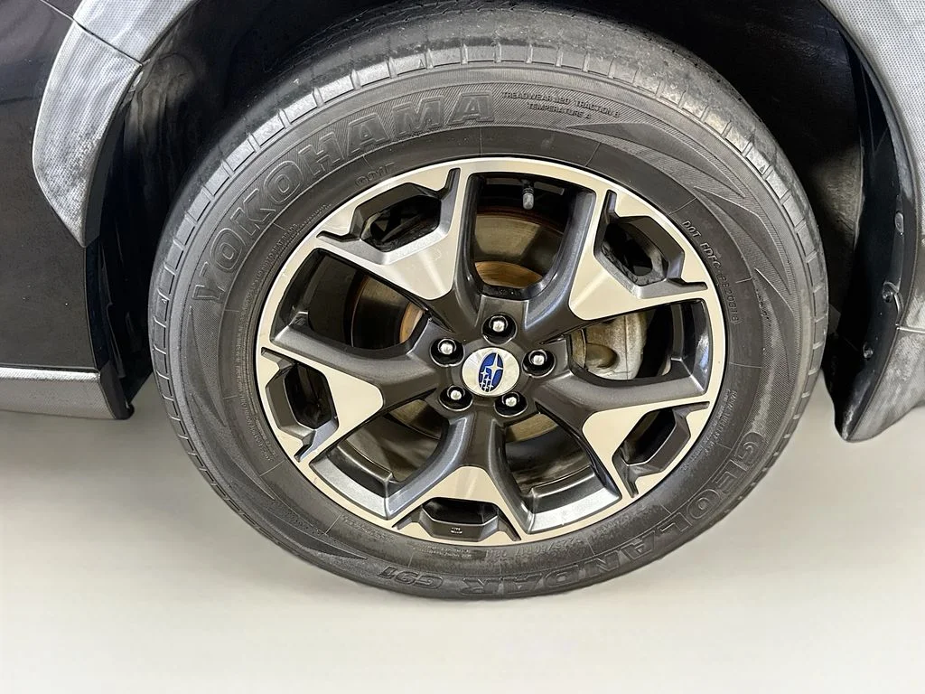 Used 2018 Black Subaru 2.0i image 37