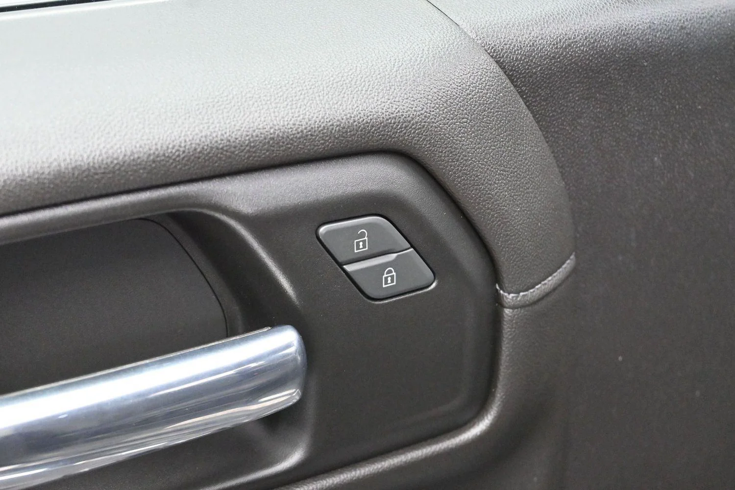 Used 2022 Black Chevrolet LT image 10