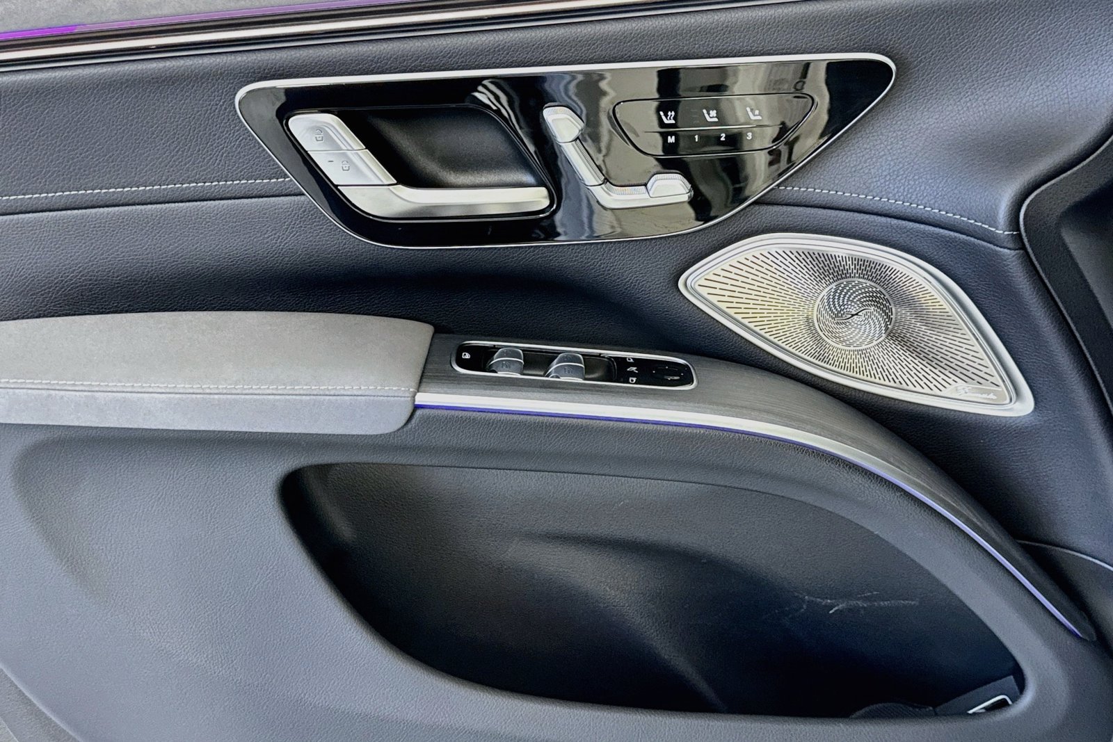 Certified Used 2023 Polar White Mercedes-Benz EQS 580 image 17