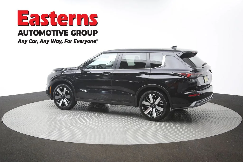 Used 2025 Black Mitsubishi SE image 63