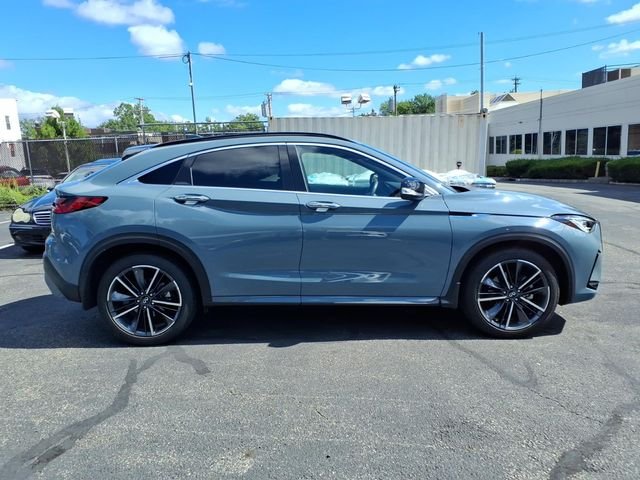Used 2023 Gray INFINITI LUXE image 5