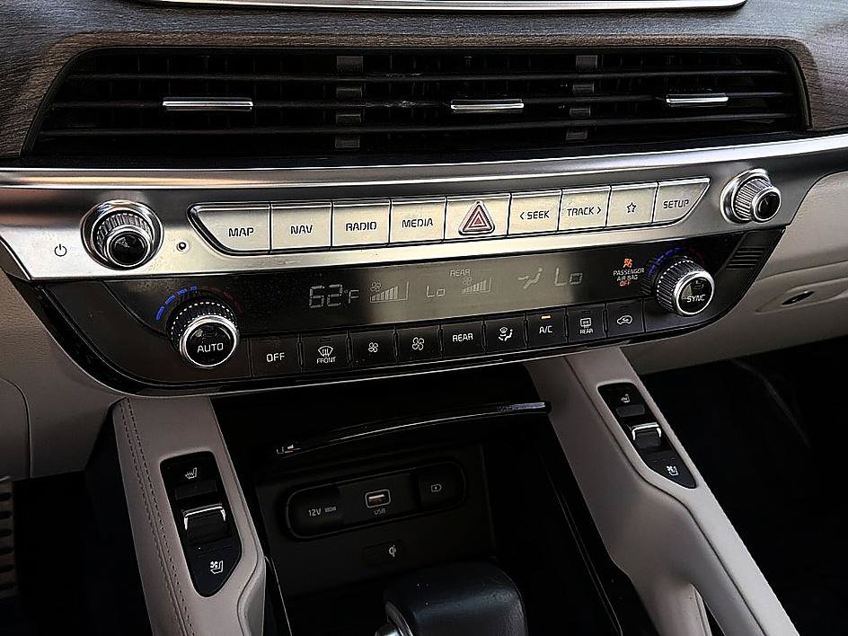 Used 2021 Glacial White Pearl Kia SX image 16